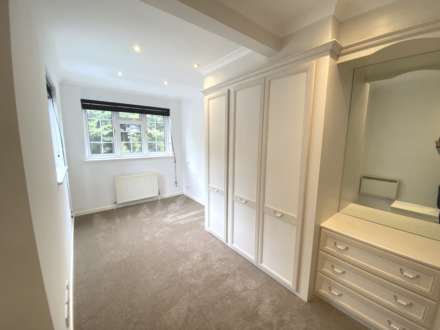 Lowther Close, Elstree, Image 25