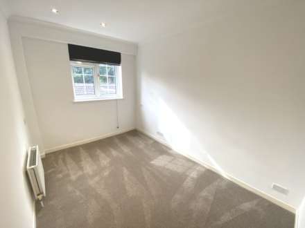 Lowther Close, Elstree, Image 28