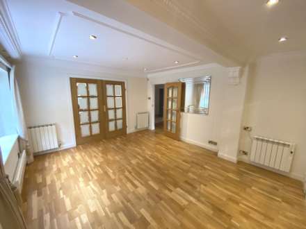 Lowther Close, Elstree, Image 5
