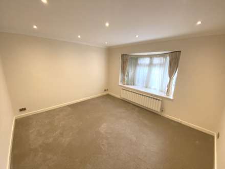 Lowther Close, Elstree, Image 7