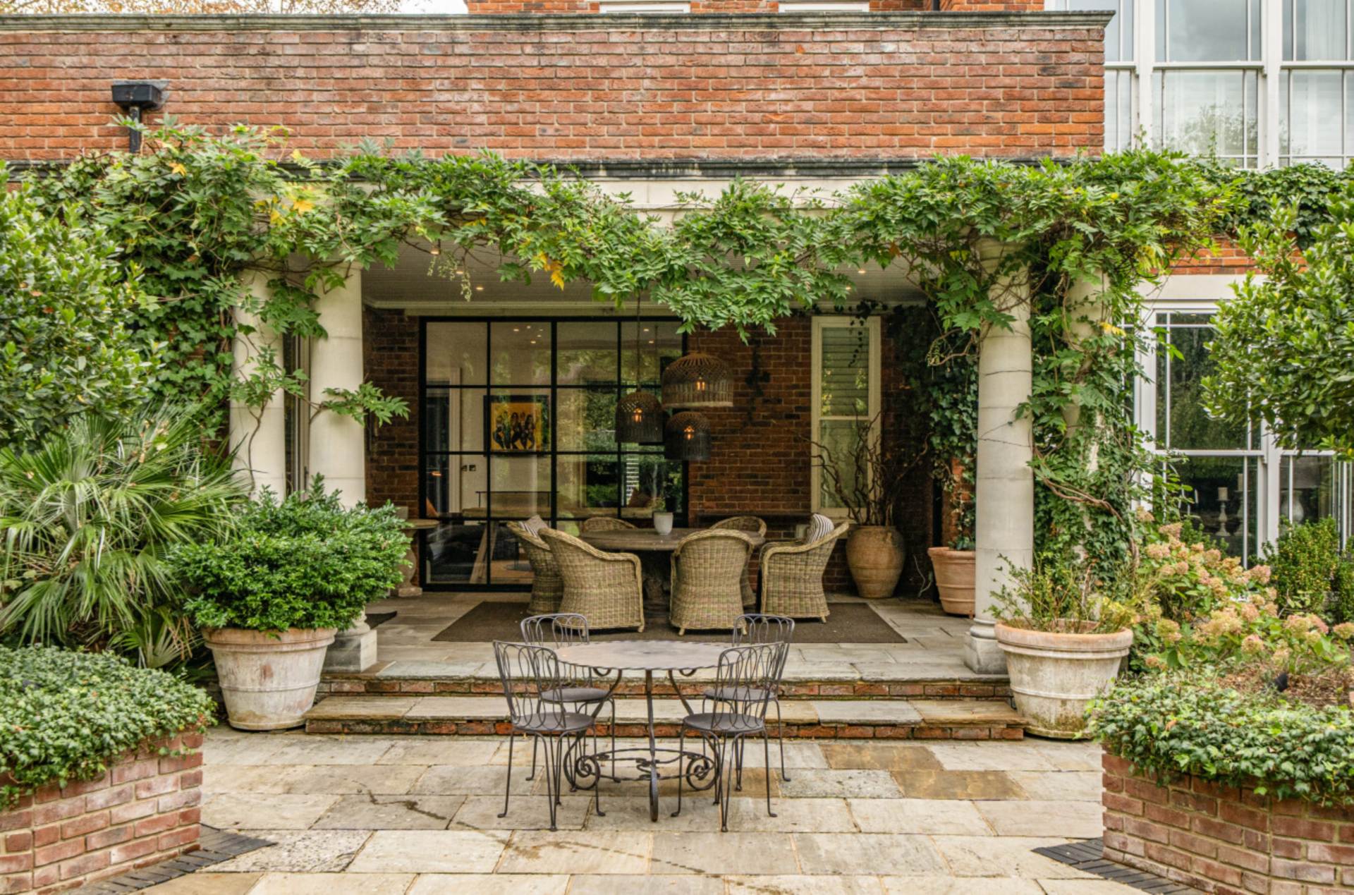 Fairoak Close, Leatherhead, Image 28
