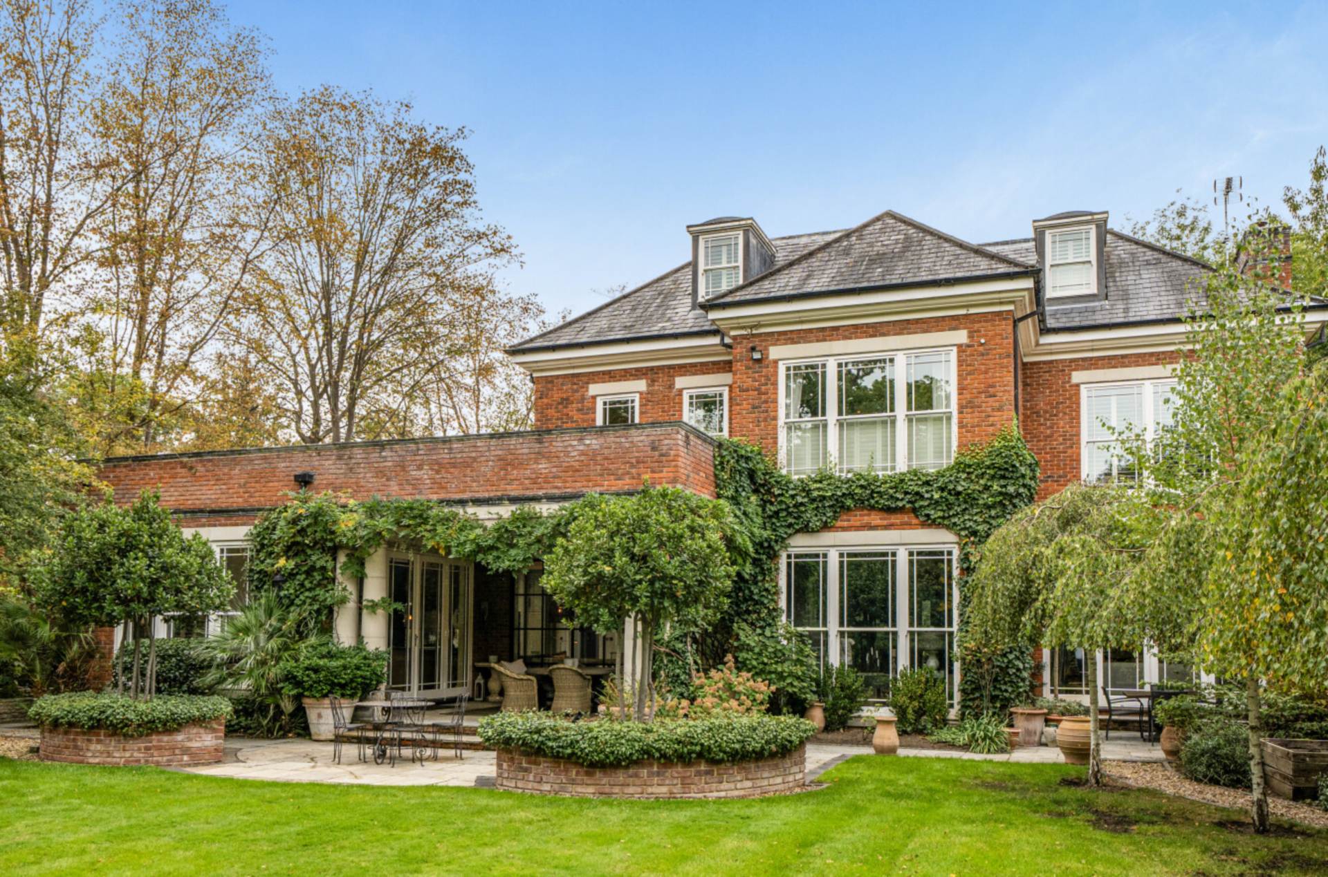 Fairoak Close, Leatherhead, Image 30