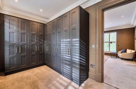 Fairoak Close, Leatherhead, Image 21