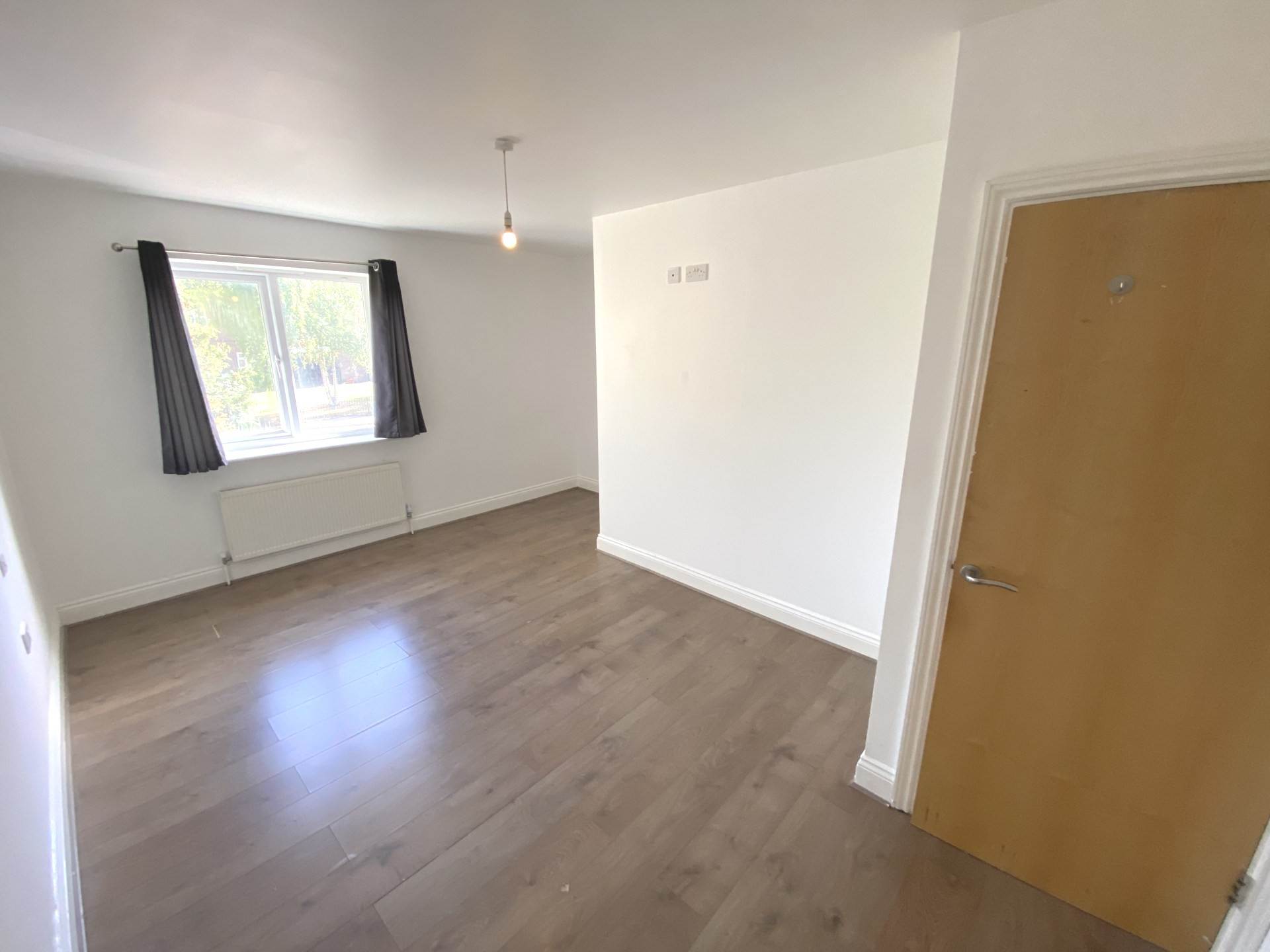 Arundel Drive, Borehamwood, Image 10
