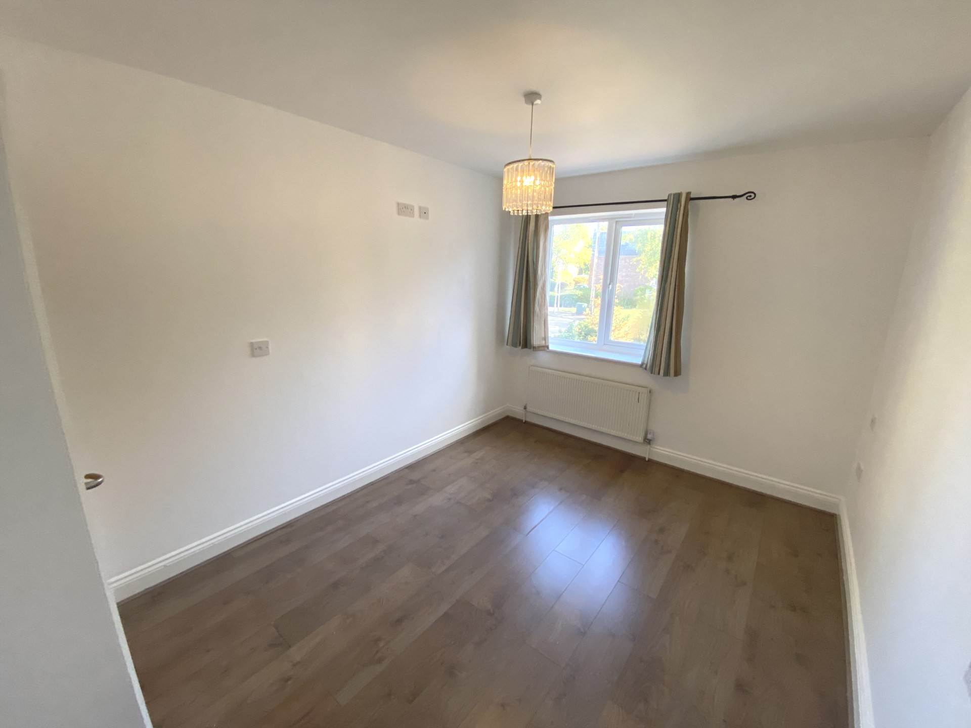 Arundel Drive, Borehamwood, Image 12