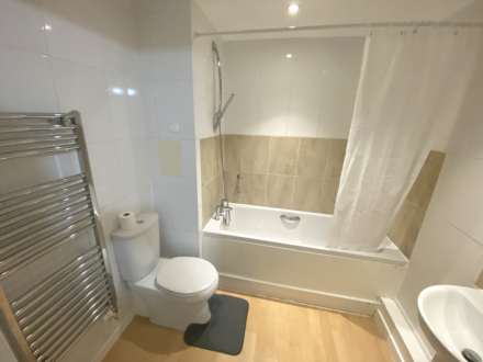 Wilmington Close, Watford, Image 11