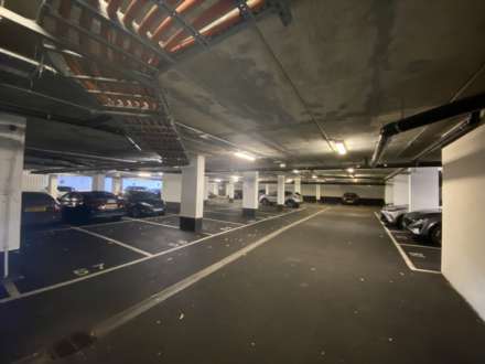 Wilmington Close, Watford, Image 12