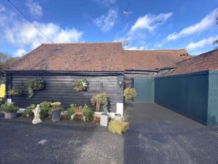 South Medburn Farm, Elstree, Image 6
