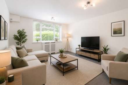 Holt Close, Borehamwood, Image 2