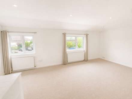 Dacre Gardens, Borehamwood, Image 1
