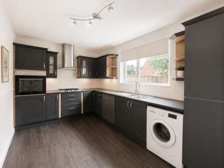 Dacre Gardens, Borehamwood, Image 5