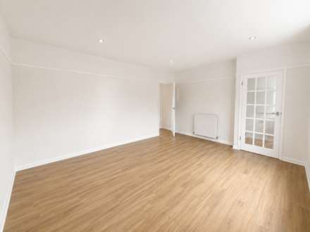 Dacre Gardens, Borehamwood, Image 6