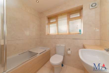 Fir Tree Court, Allum Lane, Image 12