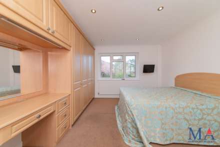 Fir Tree Court, Allum Lane, Image 8