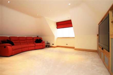 Deacons Hill Road, Elstree, Image 9