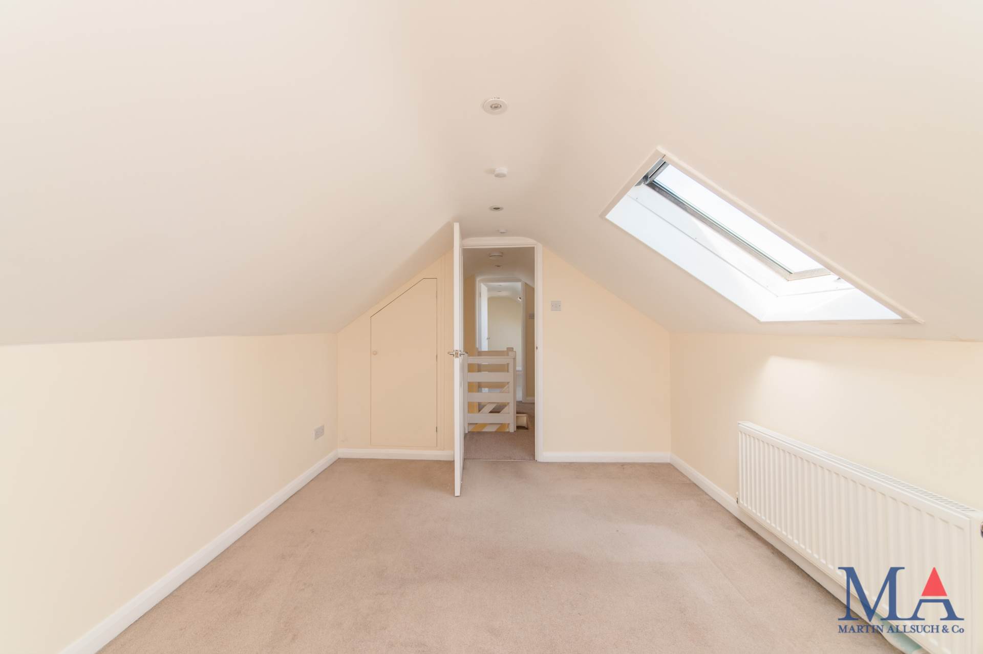 London Road, Shenley, Image 17