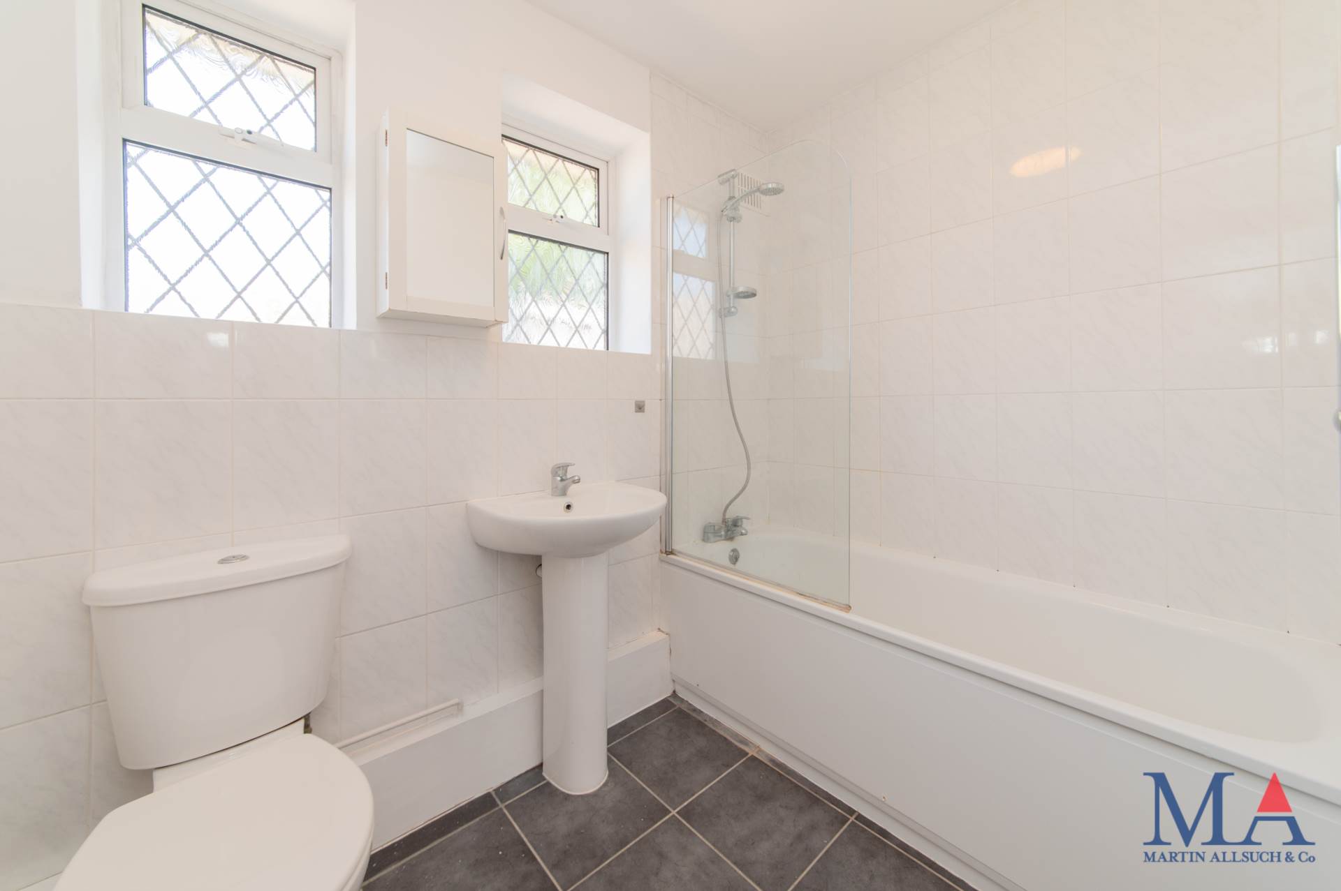 London Road, Shenley, Image 22