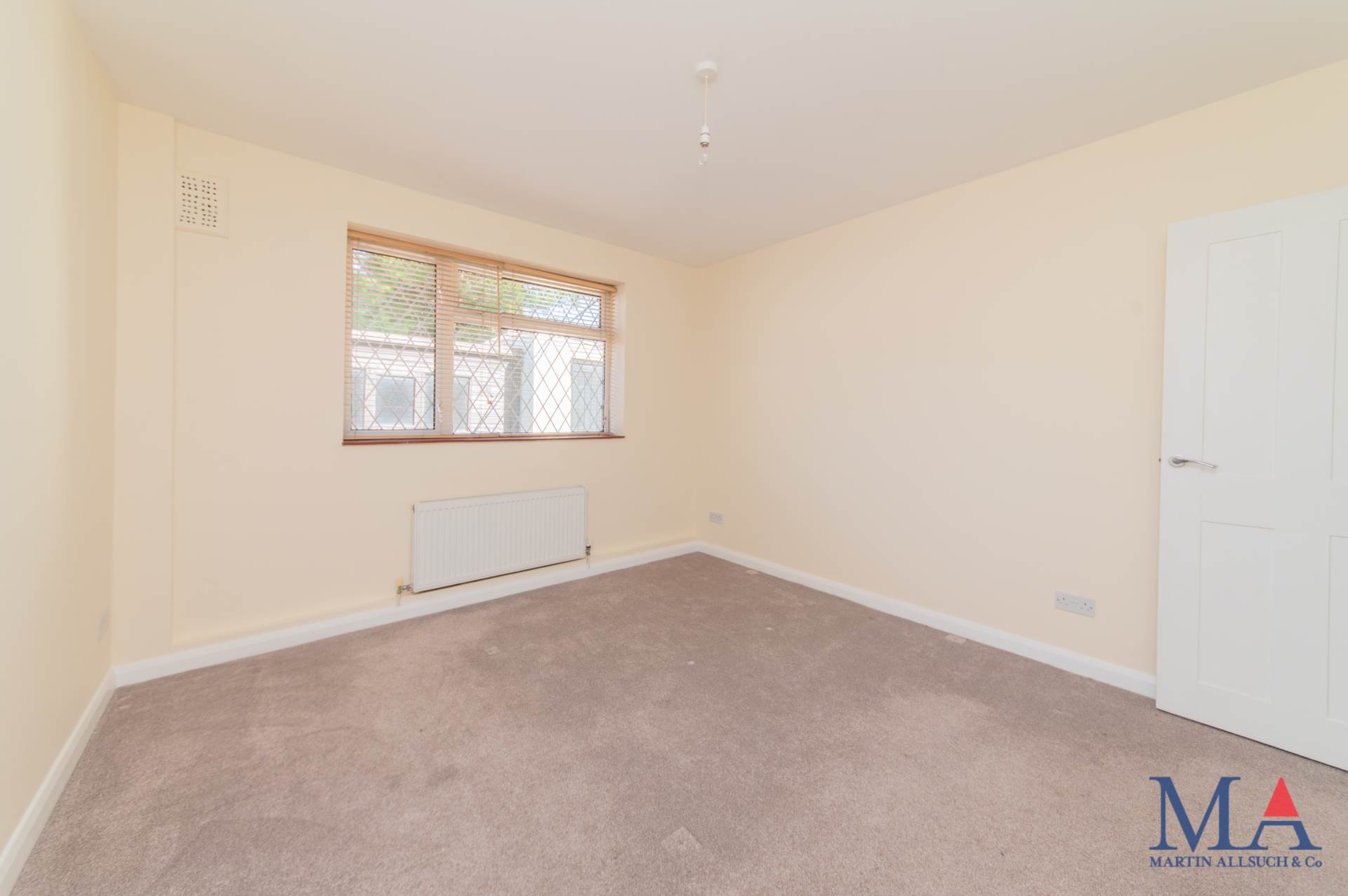 London Road, Shenley, Image 4