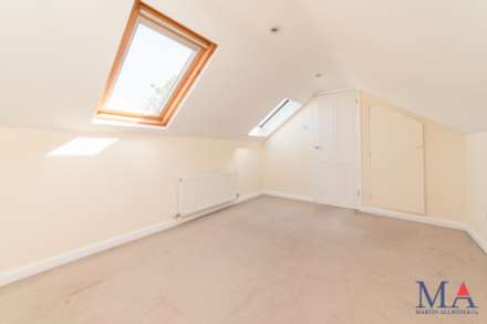 London Road, Shenley, Image 16
