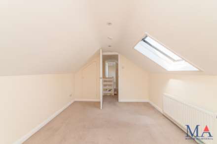 London Road, Shenley, Image 17