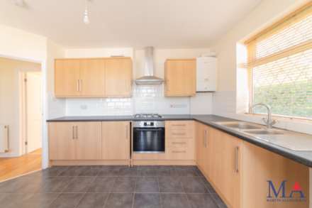 London Road, Shenley, Image 8