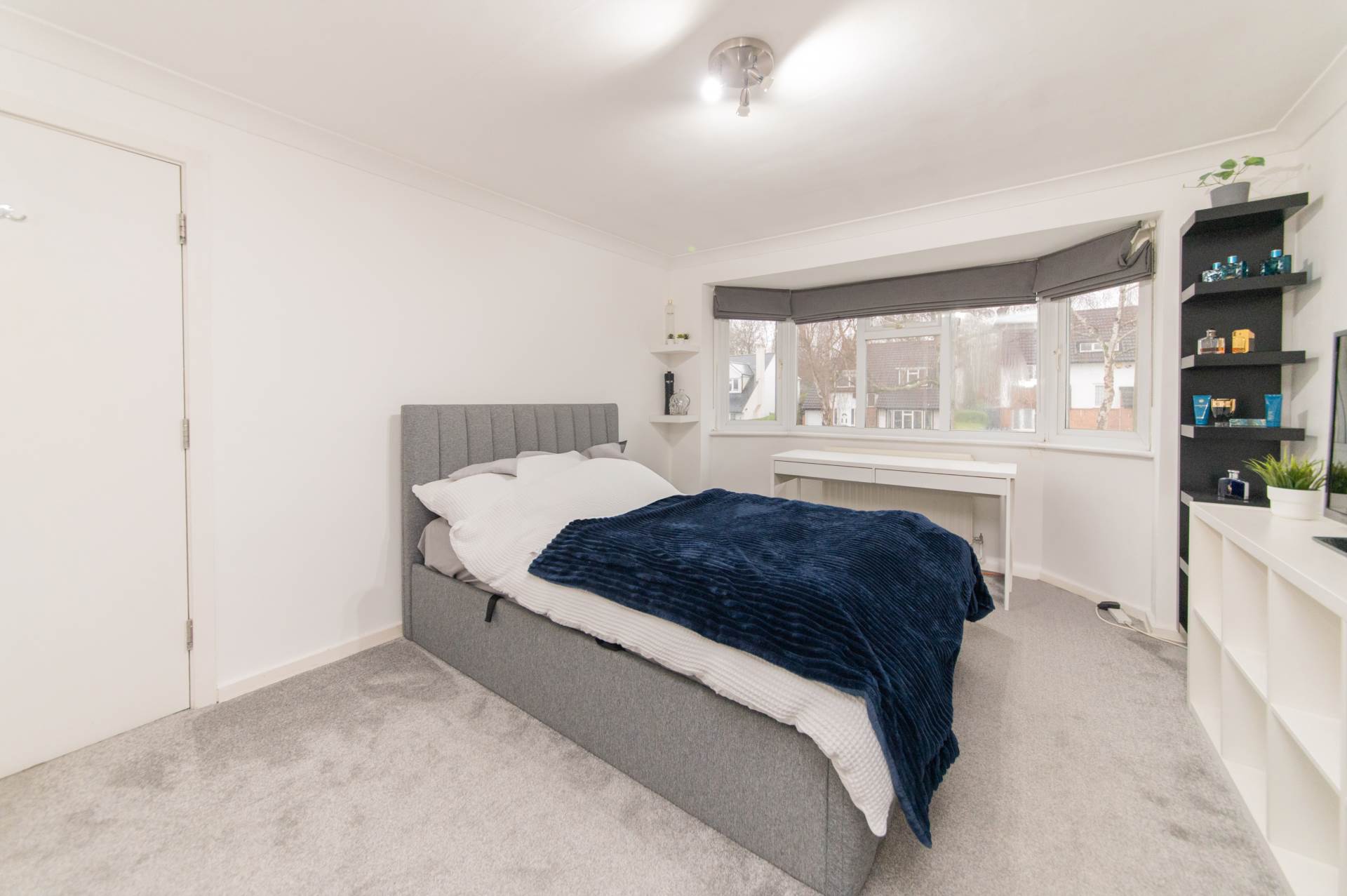 Bishops Avenue, Elstree, Image 11
