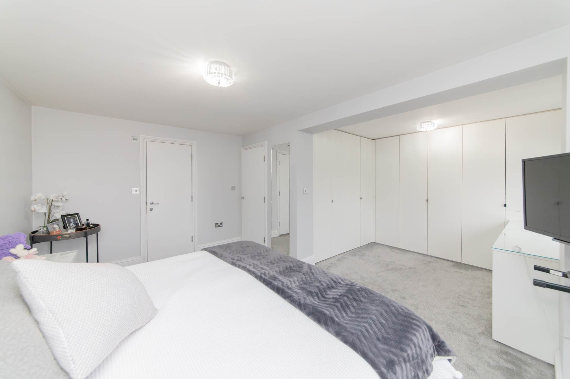 Bishops Avenue, Elstree, Image 13
