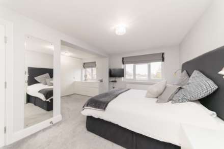 Bishops Avenue, Elstree, Image 18