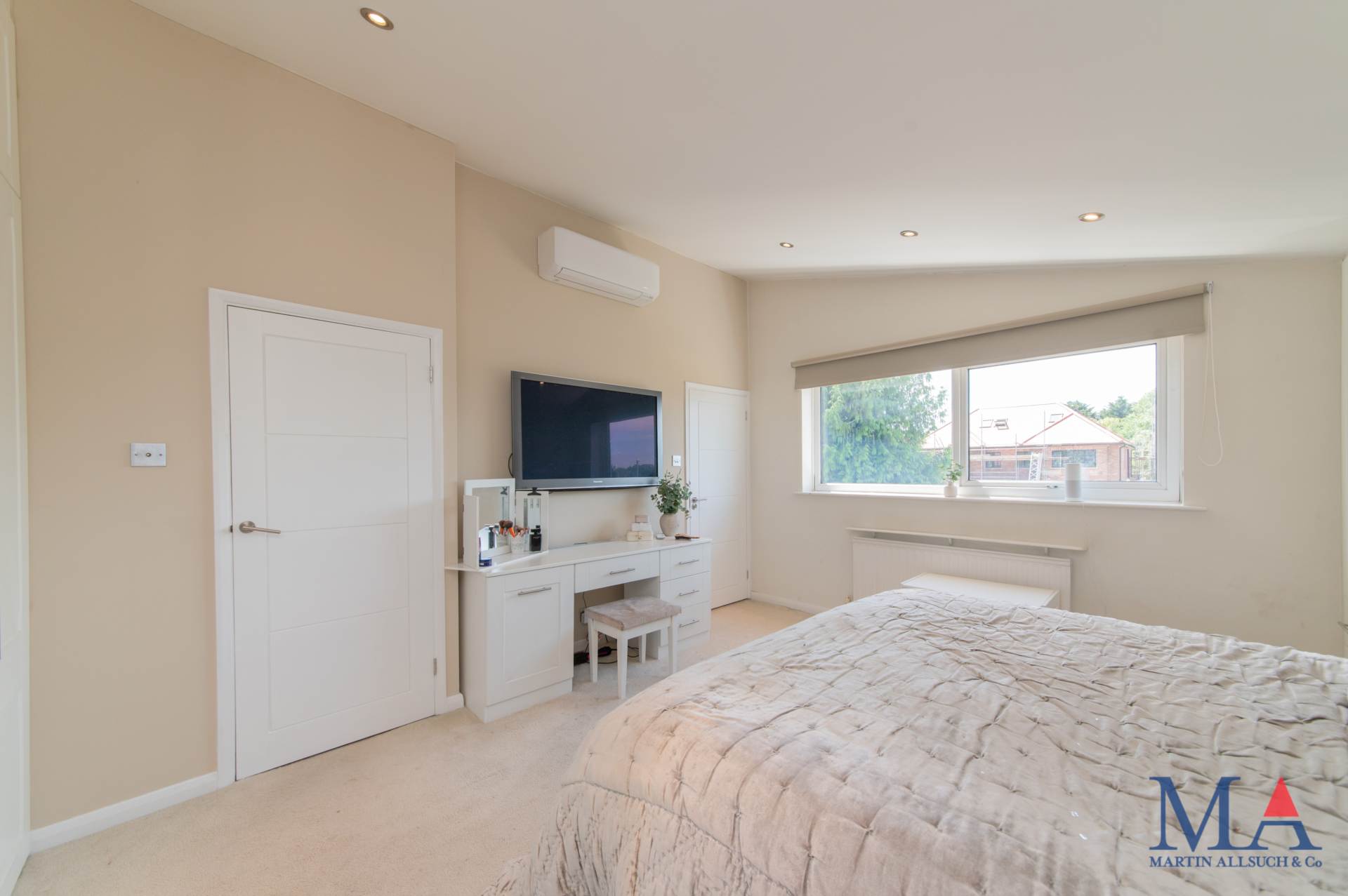 Deacons Hill Road, Elstree, Image 27