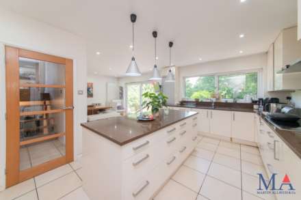 Deacons Hill Road, Elstree, Image 6