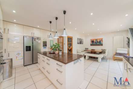 Deacons Hill Road, Elstree, Image 7