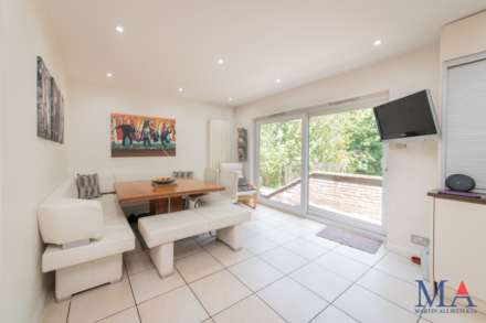 Deacons Hill Road, Elstree, Image 8