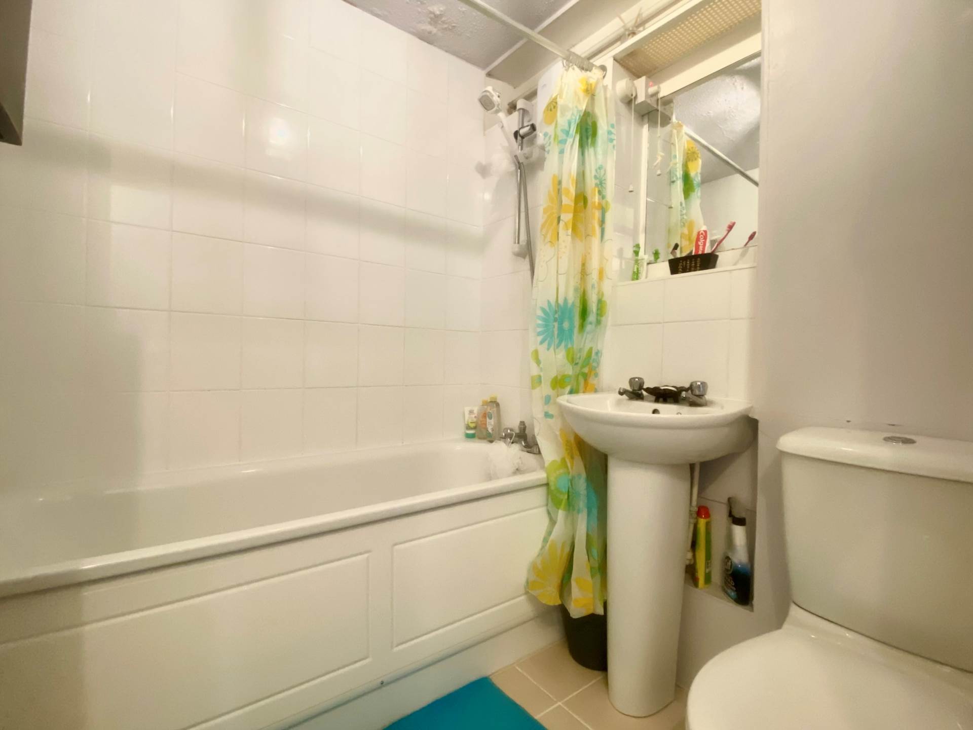 Watling Court, Elstree, Image 9