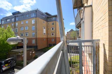 Wilding Court, Station Road, Borehamwood, Image 13