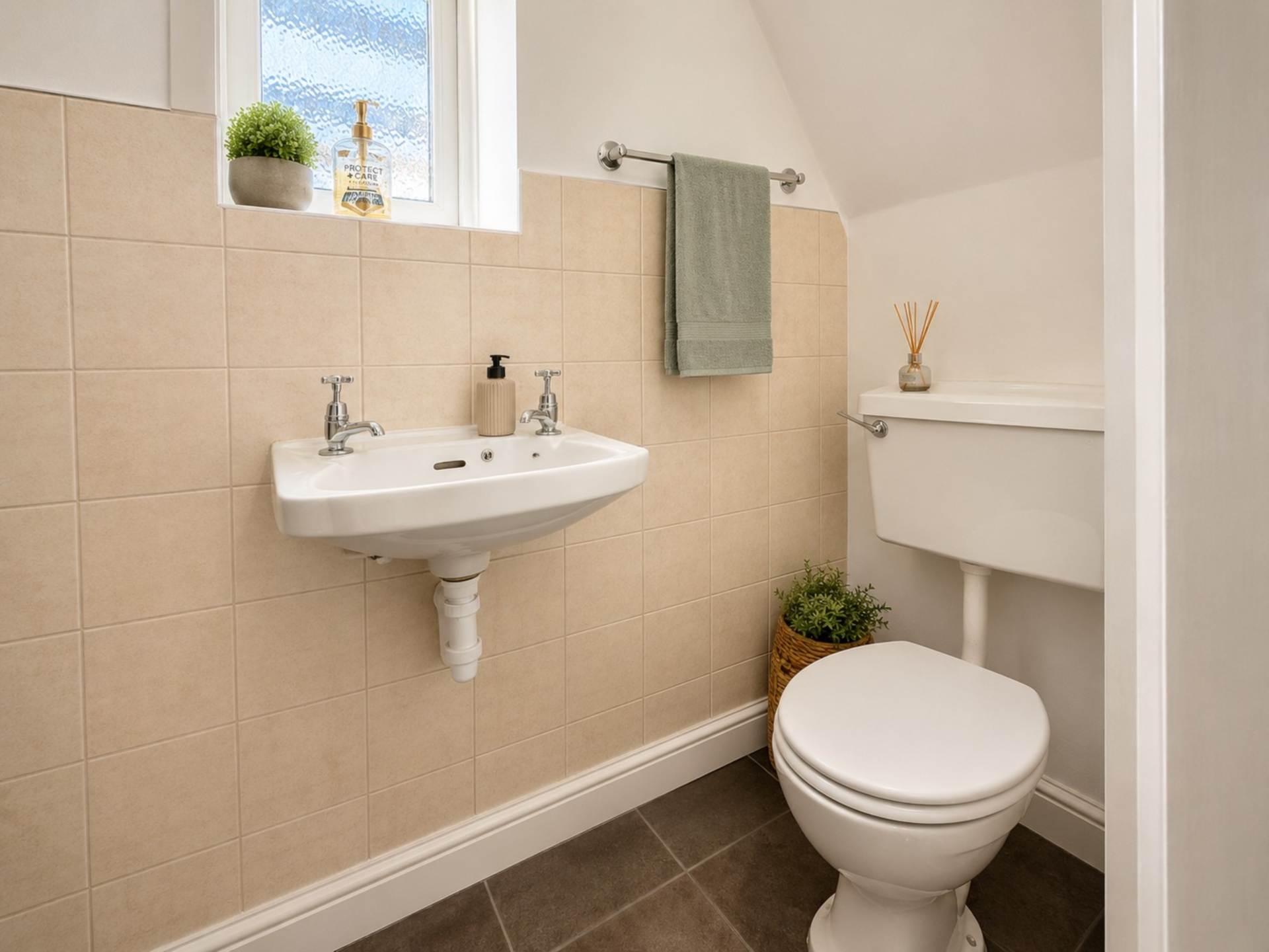 Methuen Road, Edgware, Image 8
