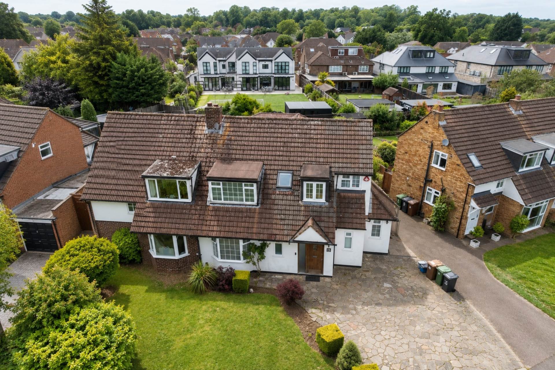 Park Crescent, Elstree, Image 10