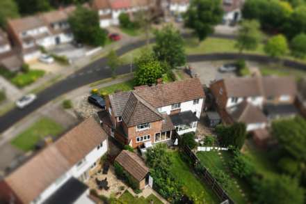 Park Crescent, Elstree, Image 8