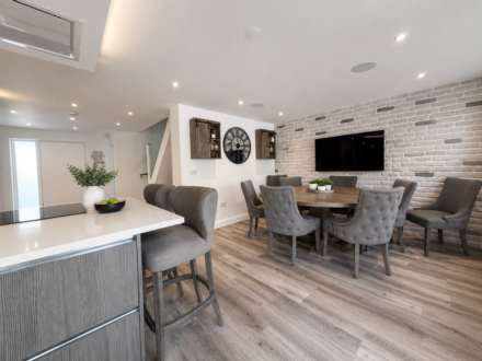 Grange Road, Elstree, Image 1