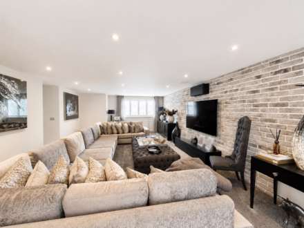 Grange Road, Elstree, Image 3