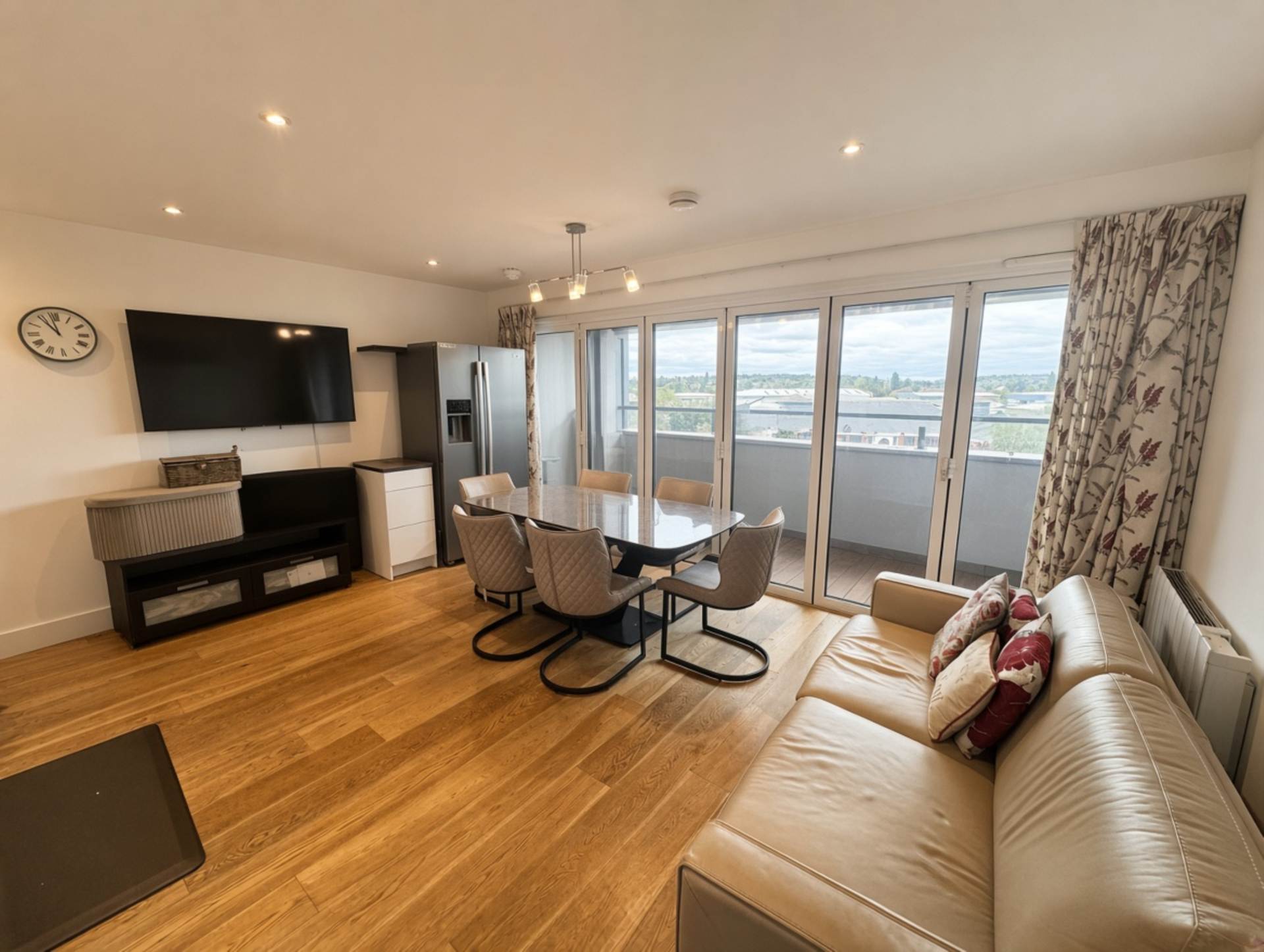 Elstree Way, Borehamwood, Image 2