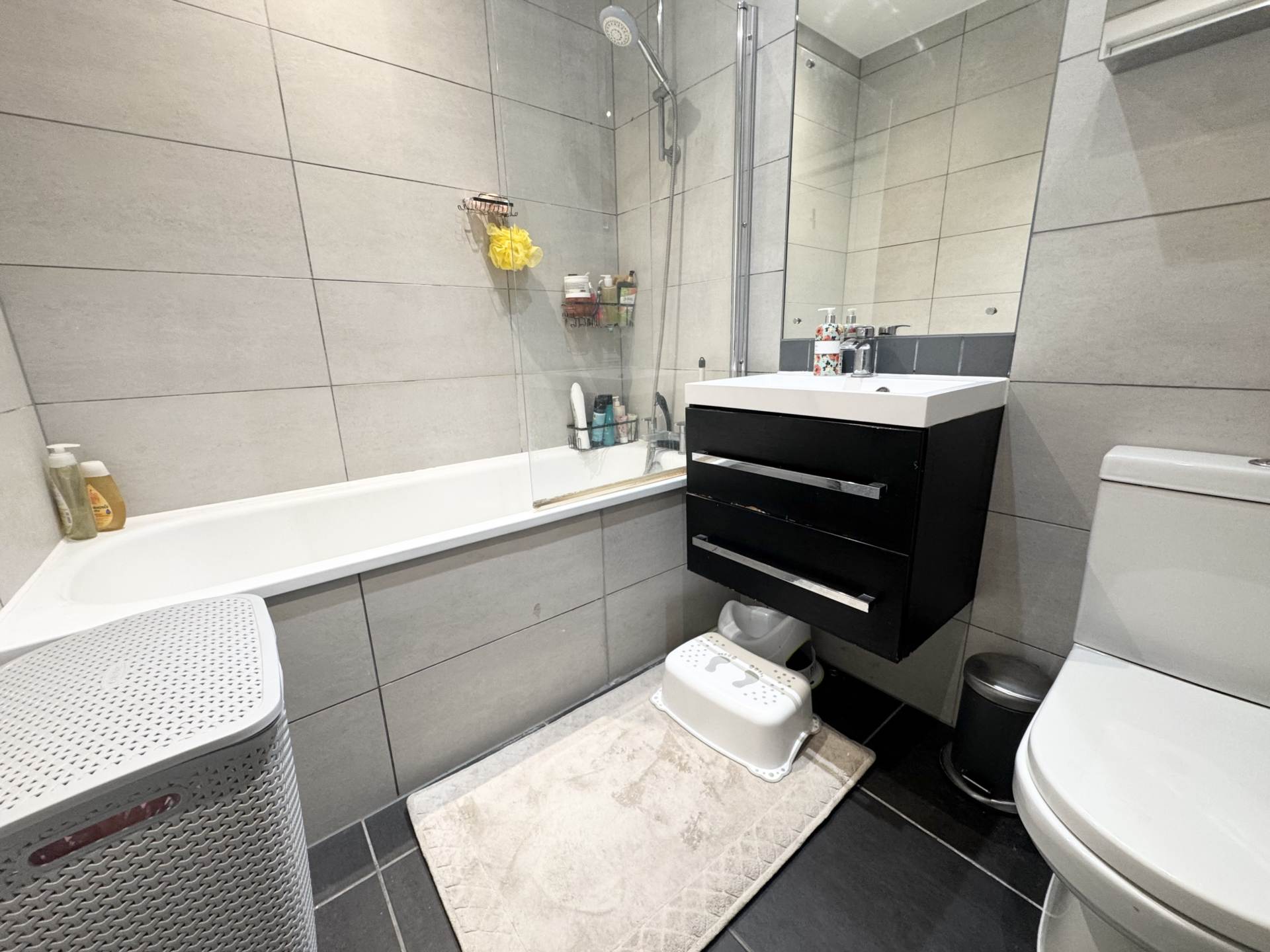 Elstree Way, Borehamwood, Image 9