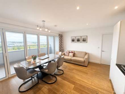 Elstree Way, Borehamwood, Image 1