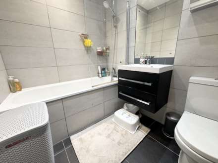 Elstree Way, Borehamwood, Image 9