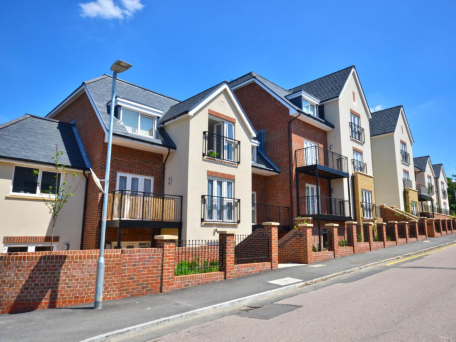 The Vale, Bushey, Image 1