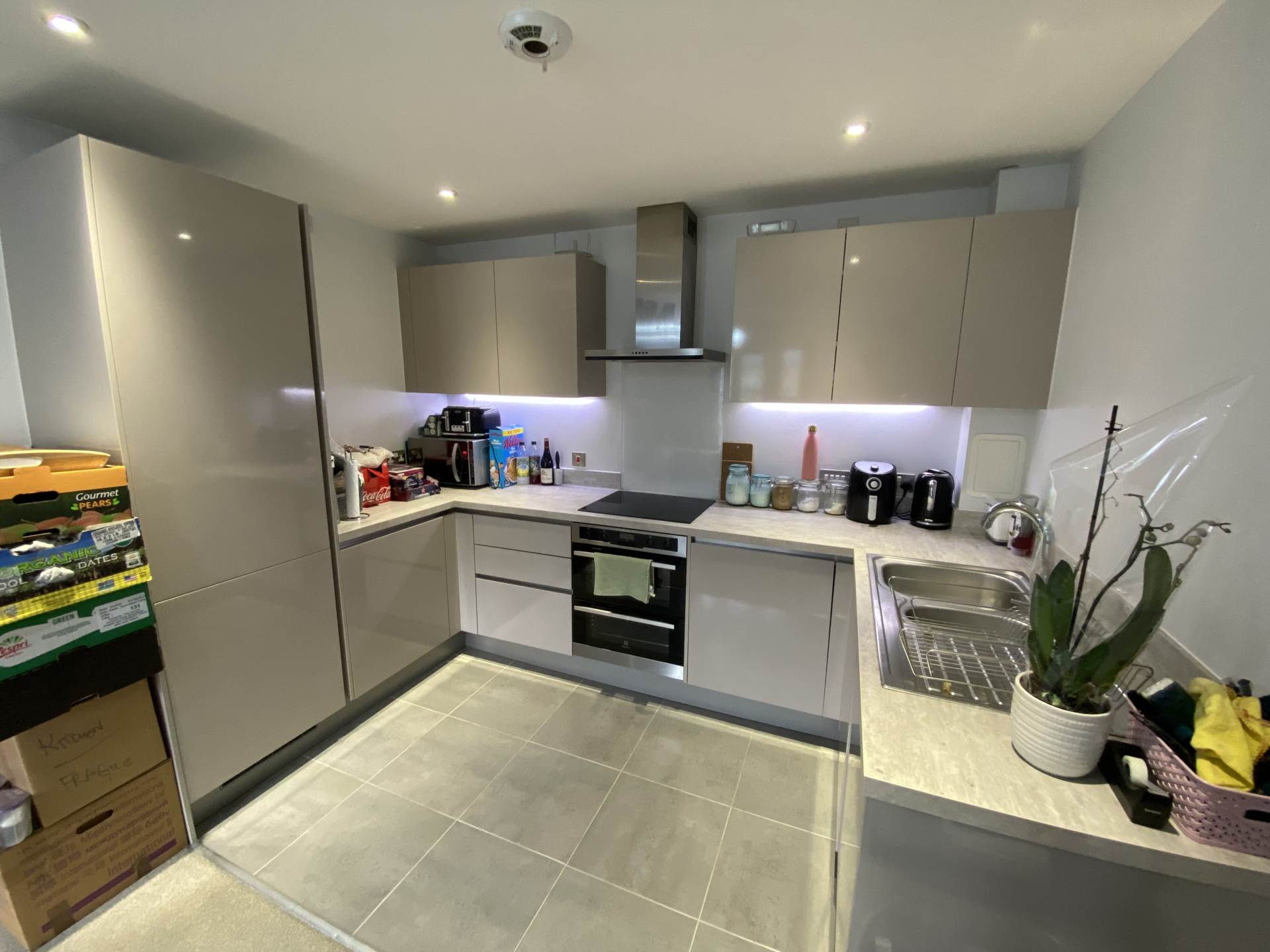 The Vale, Bushey, Image 2