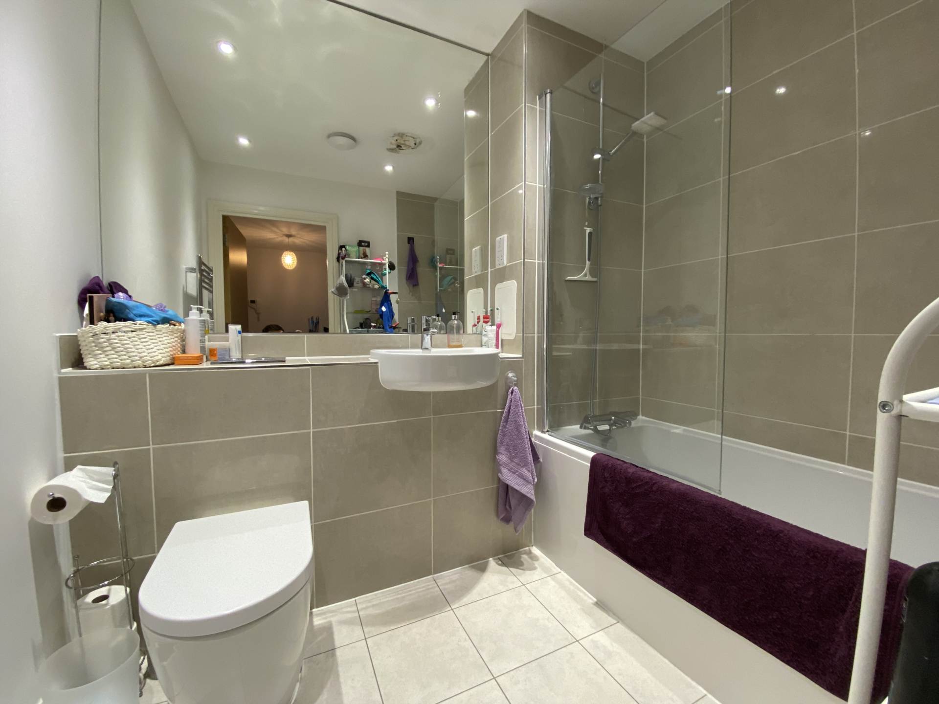 The Vale, Bushey, Image 5