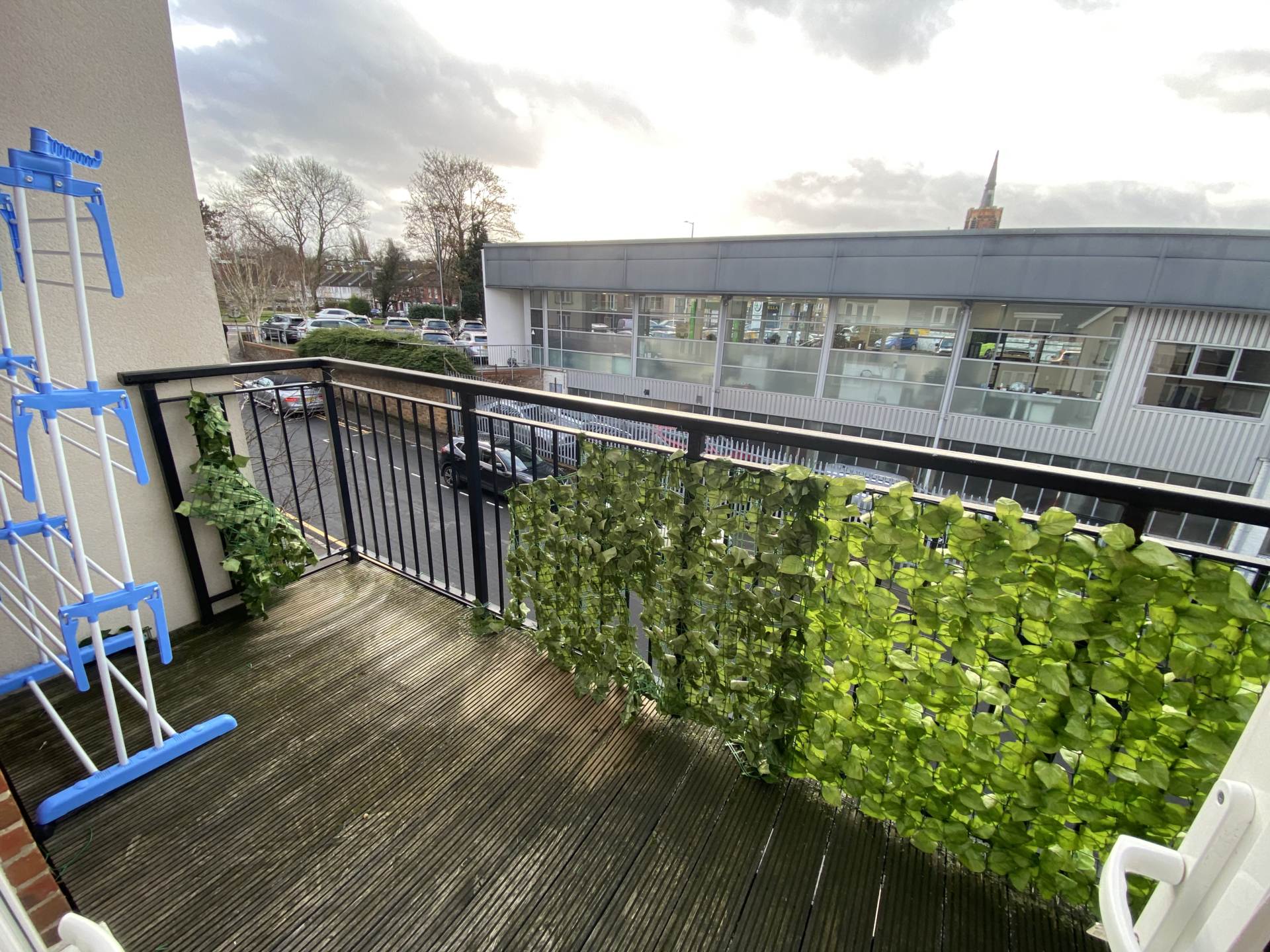 The Vale, Bushey, Image 7