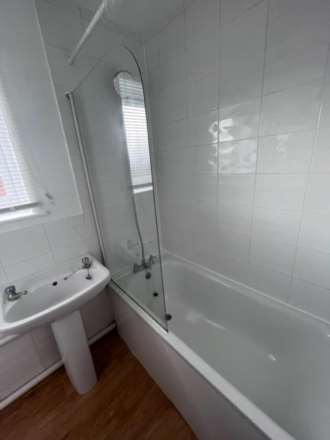Fox Close, Elstree, Image 8