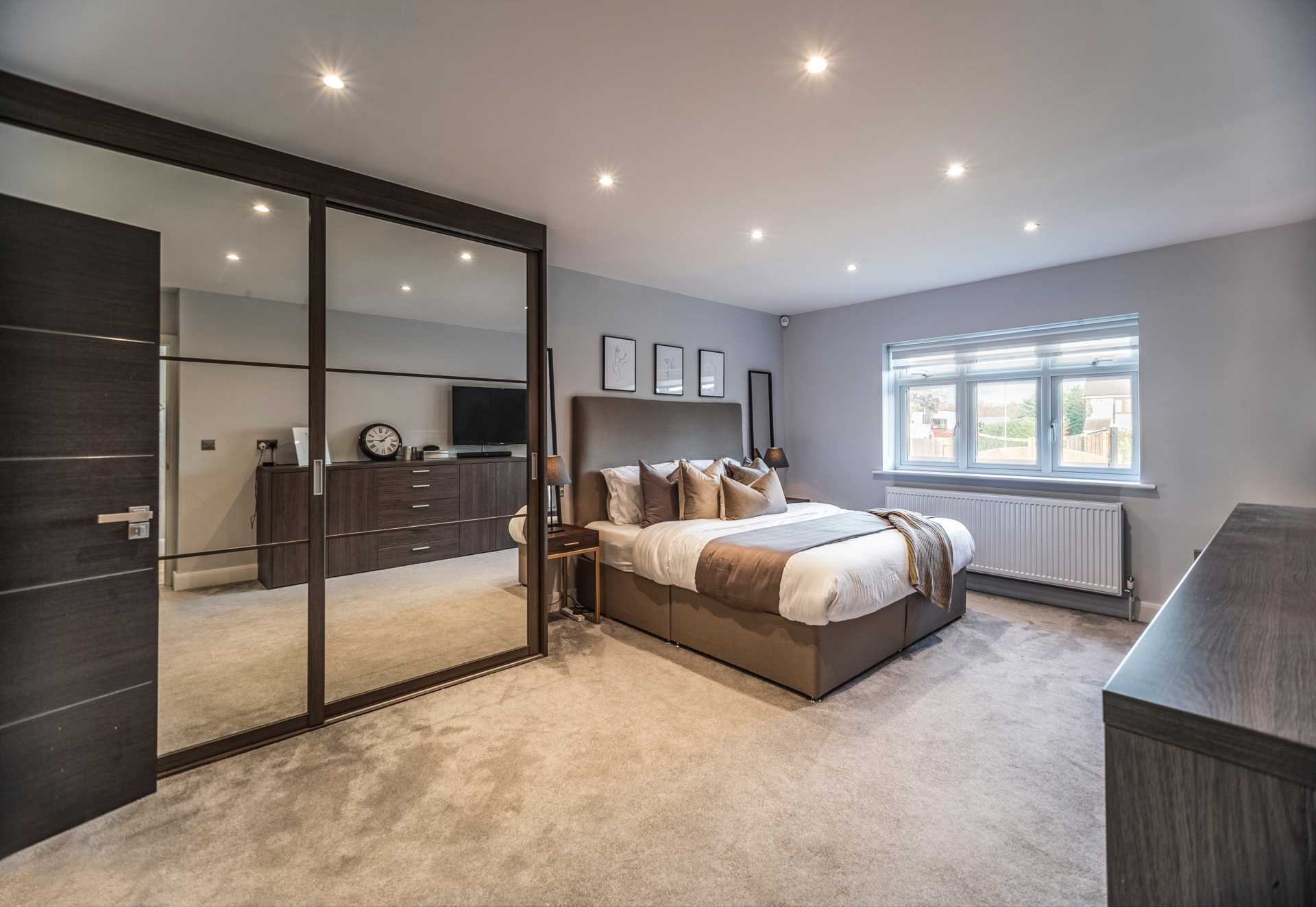 Theobald Street, Borehamwood, Image 10