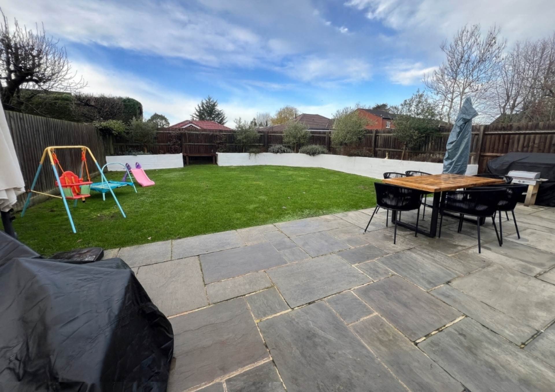 Theobald Street, Borehamwood, Image 18